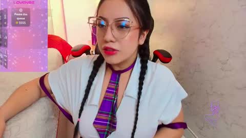 amytorres_ online show from February 20, 2026, 4:07 pm