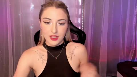 amyvilvet online show from January 17, 2026, 2:38 am