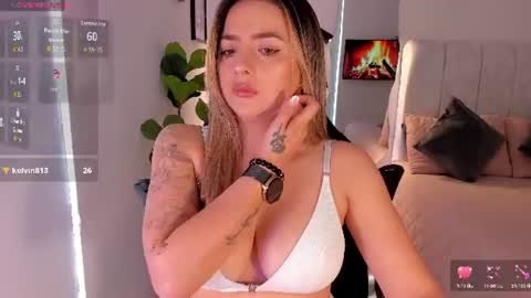 Snapshot of amywoods chatting on June 13, 2026, 3:54 pm online show from June 13, 2026, 3:54 pm