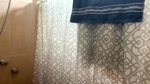 an_e333 online show from October 7, 2025, 1:36 am