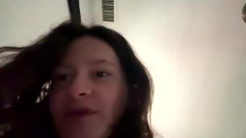 an_e333 online show from November 9, 2025, 6:06 pm