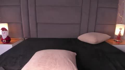 Ana  online show from December 22, 2024, 6:15 pm