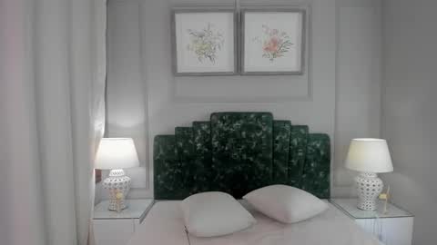 Snapshot of ana_beckett chatting on November 21, 2025, 10:36 am Ana online show from November 21, 2025, 10:36 am