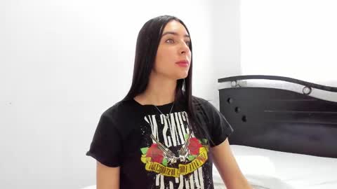 Ana  IG an castillo 1 online show from December 30, 2024, 11:26 am