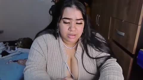 Snapshot of ana_cute_bigboobs chatting on March 5, 2026, 4:08 am ana_cute_bigboobs online show from March 5, 2026, 4:08 am