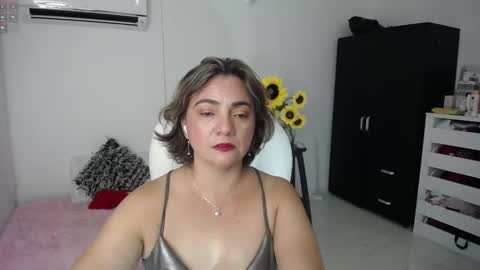  Ana  online show from February 19, 2025, 2:33 am