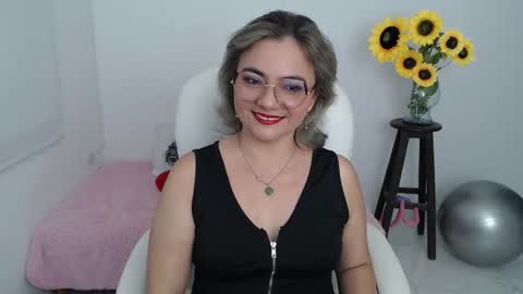  Ana  online show from September 23, 2025, 10:46 pm