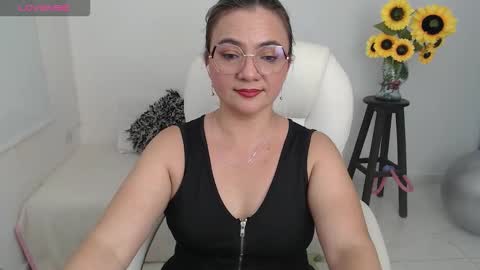  Ana  online show from October 10, 2025, 8:30 pm