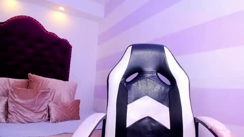 Ana Libiert online show from March 6, 2025, 11:58 am