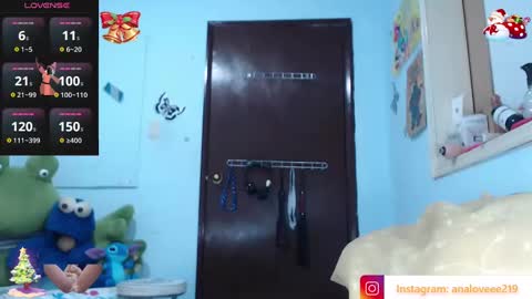 Snapshot of ana_loveee chatting on January 10, 2025, 3:07 am Ana lopez - Cameltoe girl online show from January 10, 2025, 3:07 am
