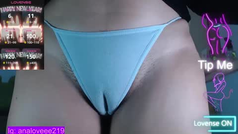 Snapshot of ana_loveee chatting on January 18, 2025, 3:31 am Ana lopez - Cameltoe girl online show from January 18, 2025, 3:31 am