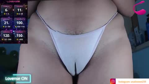 Snapshot of ana_loveee chatting on September 26, 2025, 9:13 am Ana lopez - Cameltoe girl online show from September 26, 2025, 9:13 am