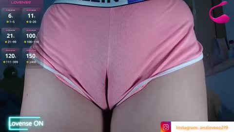 Snapshot of ana_loveee chatting on October 17, 2025, 11:40 pm Ana lopez - Cameltoe girl online show from October 17, 2025, 11:40 pm