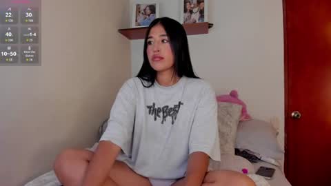 Snapshot of ana_m_ chatting on July 3, 2026, 9:27 am Ana online show from July 3, 2026, 9:27 am