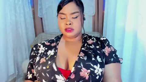 Snapshot of ana_off_alana chatting on November 25, 2025, 1:05 am Ana online show from November 25, 2025, 1:05 am