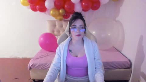 Im anna but you can call me as you want online show from February 2, 2025, 11:11 pm