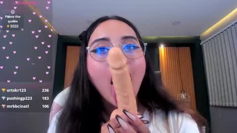 Snapshot of ana_taylor2 chatting on January 21, 2025, 11:45 pm Ana online show from January 21, 2025, 11:45 pm