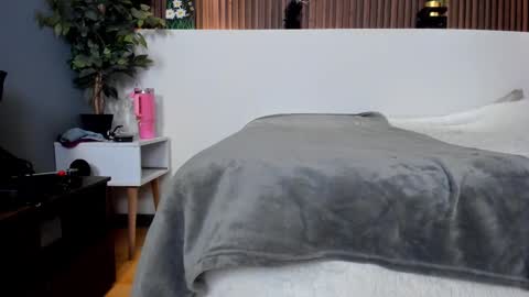 Snapshot of ana_taylor2 chatting on February 25, 2025, 2:44 pm Ana online show from February 25, 2025, 2:44 pm