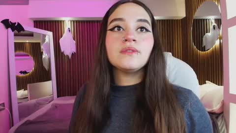 Snapshot of ana_taylor2 chatting on October 3, 2025, 8:06 pm Ana online show from October 3, 2025, 8:06 pm