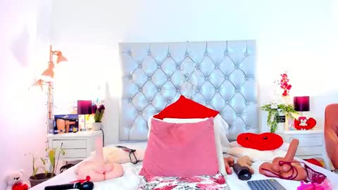 Snapshot of anaa_bellaa chatting on March 7, 2025, 1:07 pm anaa_bellaa online show from March 7, 2025, 1:07 pm