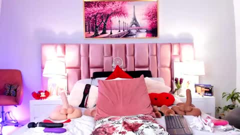 Snapshot of anaa_bellaa chatting on October 3, 2025, 1:41 pm anaa_bellaa online show from October 3, 2025, 1:41 pm