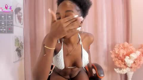 Ana Castillo online show from December 23, 2025, 11:08 am