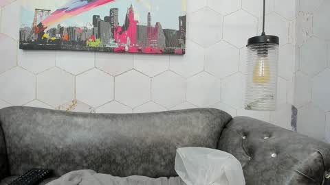 ANNA FUENTES online show from January 15, 2025, 11:32 am