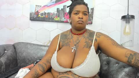 ANNA FUENTES online show from January 16, 2025, 11:26 am