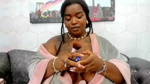 ANNA FUENTES online show from February 12, 2025, 9:11 pm