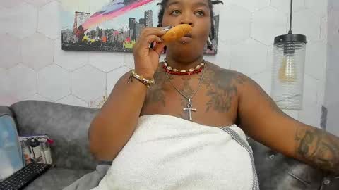 ANNA FUENTES online show from March 7, 2025, 10:45 am