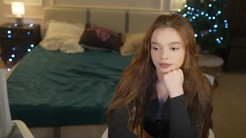 Snapshot of anabel054 chatting on December 16, 2025, 8:47 pm Anabel Kira Zlata Kira Elice Lana Dominika Sofy Kaila Bridget online show from December 16, 2025, 8:47 pm