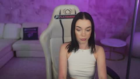 Snapshot of anabel054 chatting on May 17, 2026, 10:50 pm Anabel Kira Zlata Kira Elice Lana Dominika Sofy Kaila Bridget online show from May 17, 2026, 10:50 pm
