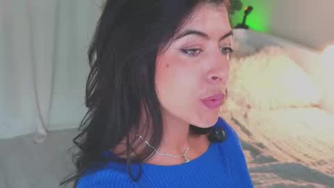 anabelcurvy online show from September 24, 2025, 1:25 pm