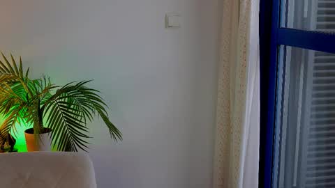 anabelcurvy online show from November 19, 2025, 8:47 am