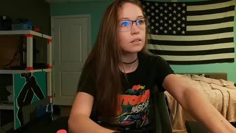 Anabelleleigh online show from February 3, 2025, 2:02 pm