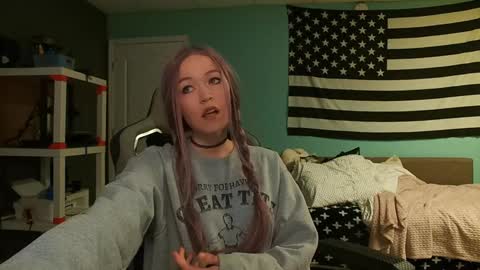 Anabelleleigh online show from December 3, 2025, 3:03 am