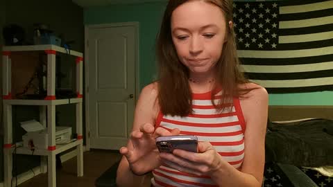 Anabelleleigh online show from February 4, 2026, 3:23 am