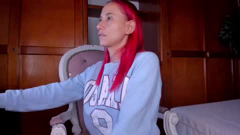 Snapshot of anahi__18 chatting on February 10, 2026, 2:59 am Anahi online show from February 10, 2026, 2:59 am