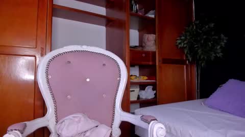 Snapshot of anahi__18 chatting on February 17, 2026, 3:14 am Anahi online show from February 17, 2026, 3:14 am