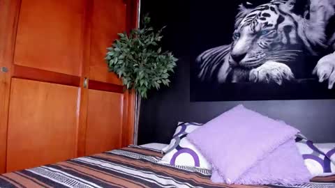 Snapshot of anahi__18 chatting on February 28, 2026, 5:08 am Anahi online show from February 28, 2026, 5:08 am