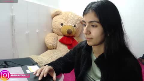 Anahi Browns online show from October 22, 2025, 10:09 pm