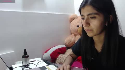Snapshot of anahibrowns95 chatting on June 5, 2026, 11:43 pm Anahi Browns online show from June 5, 2026, 11:43 pm