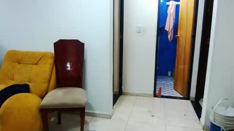 Snapshot of anaids_dam chatting on December 8, 2024, 11:19 pm anaids online show from December 8, 2024, 11:19 pm