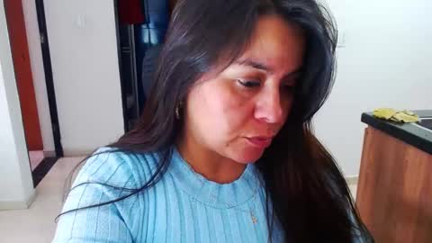 Snapshot of anaids_dam chatting on January 13, 2025, 6:16 pm anaids online show from January 13, 2025, 6:16 pm