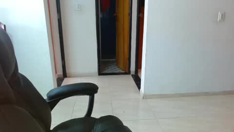 Snapshot of anaids_dam chatting on December 1, 2025, 6:24 pm anaids online show from December 1, 2025, 6:24 pm