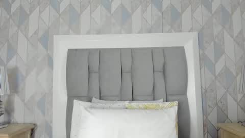   online show from January 12, 2026, 11:48 am