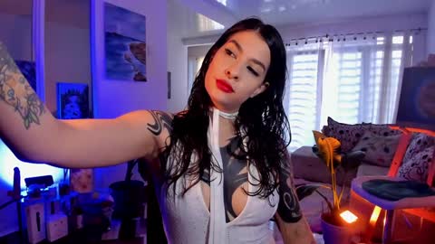 Snapshot of anakedartist chatting on February 8, 2025, 2:05 pm Mariana online show from February 8, 2025, 2:05 pm