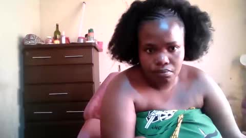 Snapshot of analslut1987 chatting on April 6, 2026, 7:20 am analslut1987 online show from April 6, 2026, 7:20 am