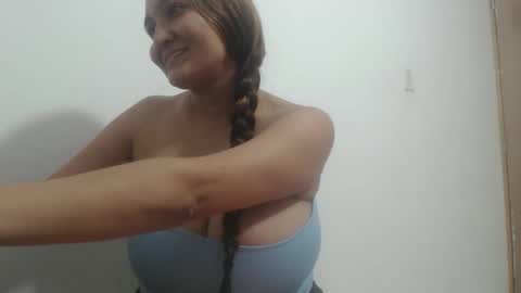 analy_hot online show from April 12, 2026, 2:27 am