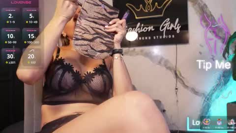 ana online show from November 25, 2025, 1:00 pm